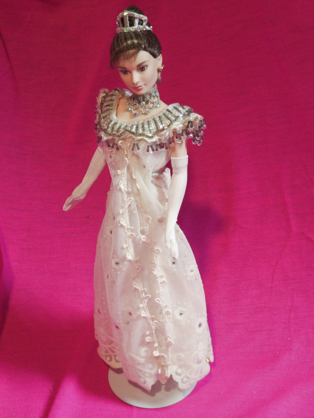 Vintage 1995 My Fair Lady Eliza Doolittle Loose Barbie Doll #15500